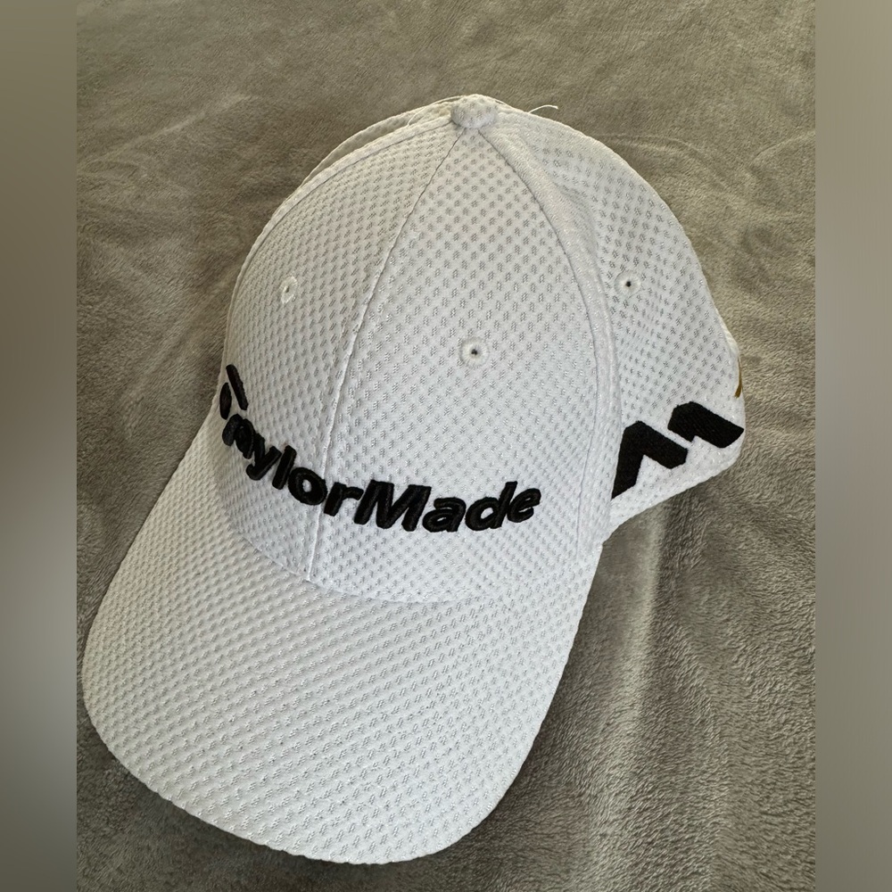 TAYLORMADE GOLF CAP (PSi) (M1) edition golf flex fit cap.